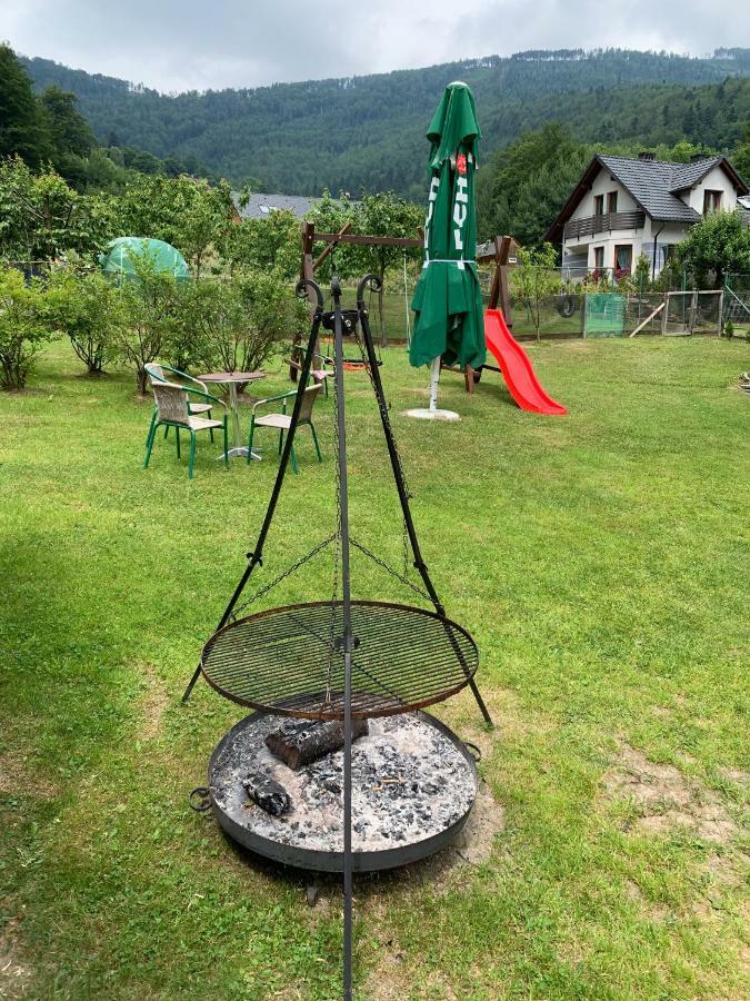 Noclegi Na Chilloucie - Dolina Bilej 슈차이르크 외부 사진
